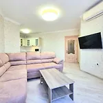 Sunrise Dreams With Free Parking Apartamento